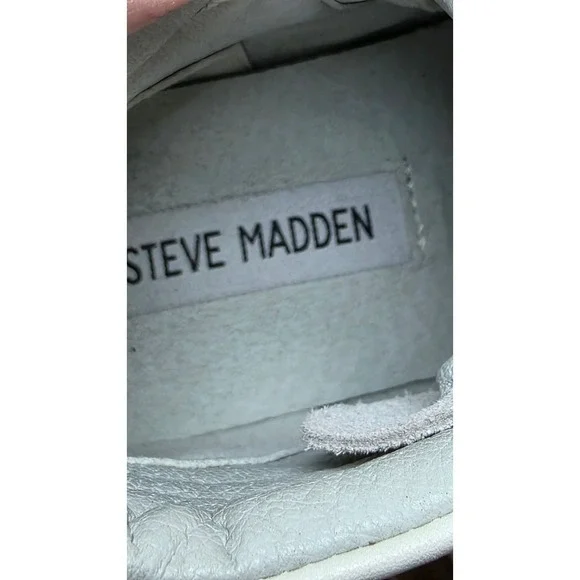 Steve Madden Bumping White High-Top Sneakers Red Laces & Leopard Accent Size 5 - Picture 8 of 8